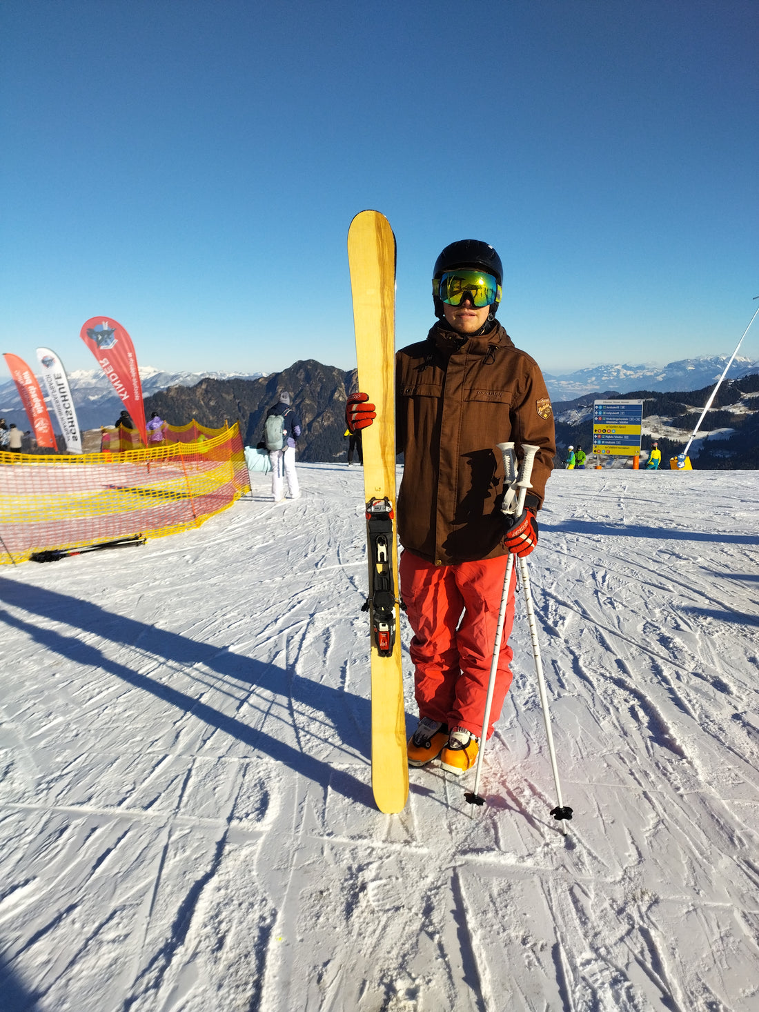 Skitest compostable skis on slope - wooden skis